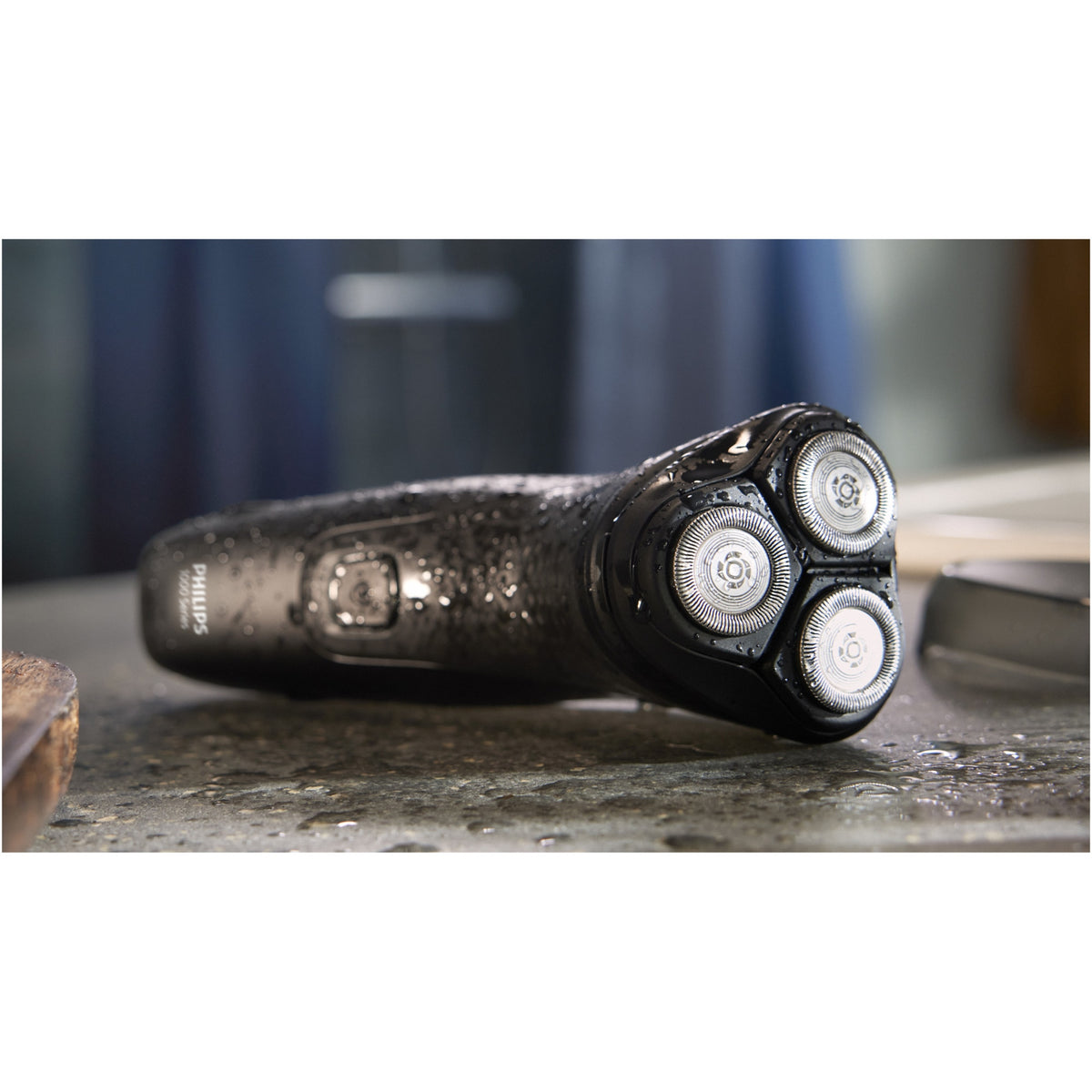 Aparat de ras PHILIPS Seria 1000 S1141/00, 3 capete rotative 4D Flex, lame PowerCut, ras umed&uscat, autonomie 40 min, maner ergonomic, capac de protectie, complet lavabil, negru