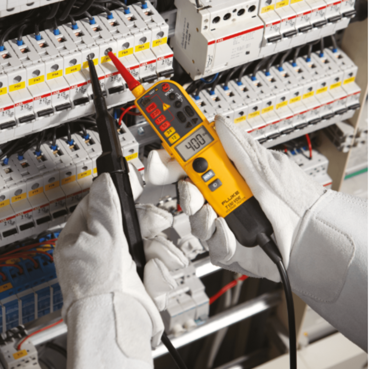 Tester de tensiune Fluke T130